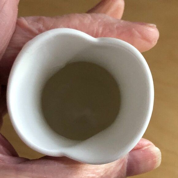 Aynsley Cottage Garden Flowers & Butterfly White Blue Pink Georgian Vase - Picture 6 of 6